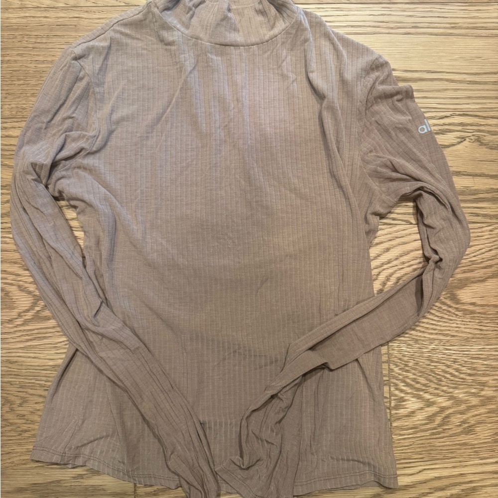 Alo- Long Sleeve Turtleneck Top